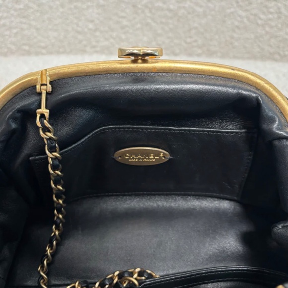 Authentic Pre-Owned Chanel CC Chain Dome Frame Clutch Embellishment Velvet - Picture 8 of 15